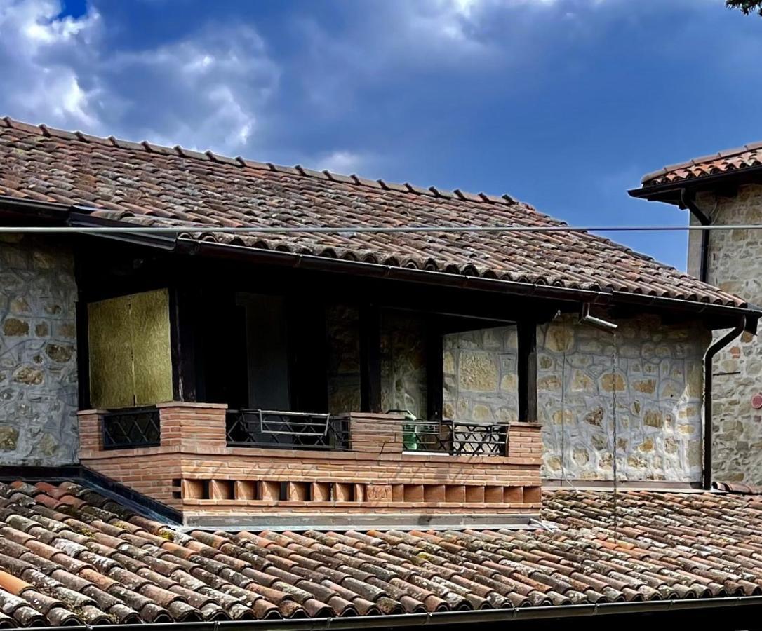 Mazzetti Country House-Vita In Campagna Con Giardino Vimignano-Chiesa Exterior foto