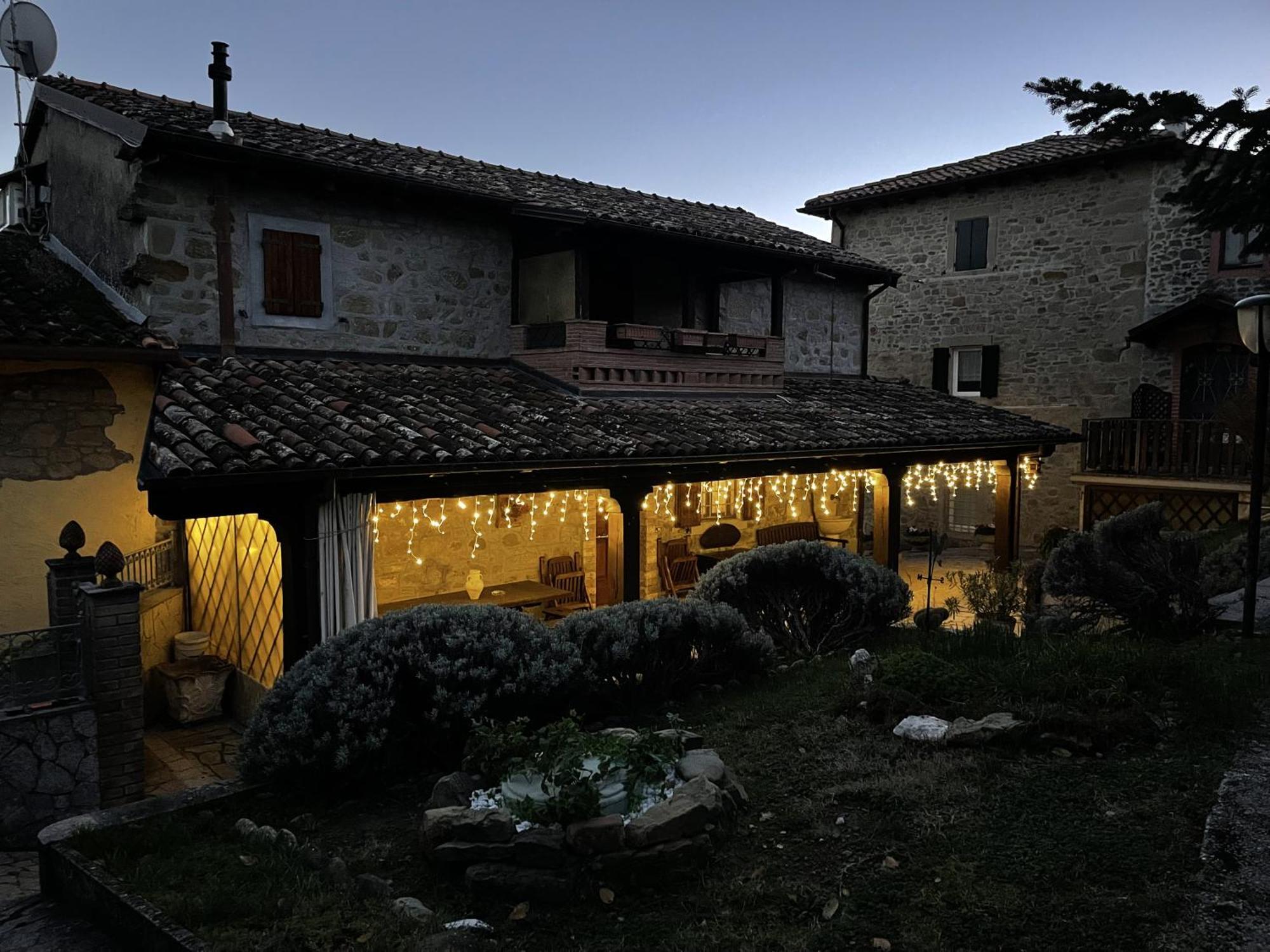 Mazzetti Country House-Vita In Campagna Con Giardino Vimignano-Chiesa Exterior foto